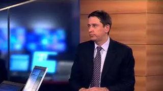 Wzrost skali biznesu, ale nie za wszelką cenę. W wynikach Makaronów Polskich widać wyraźnie, że spółka zmniejszyła swoją aktywność w segmencie dań gotowych, ale dzięki temu odzyskała rentowność. Ma jednak wciąż wysokie zadłużenie w stosunku do EBITDA, która w pierwszym kwartale nieznacznie przekroczyła 2 mln zł. Jaki jest plan zarządu grupy na resztę tego roku ? Na nasze pytania odpowiadał prezes spółki, Paweł Nowakowski.