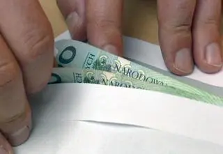 "Będziecie mieć na ciastka i colę". Tak chciał "załatwić sprawę"