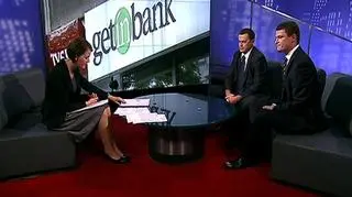 Instytucje które stosują w swoich umowach klauzule, które sąd ochrony konkurencji i konsumentów uznał za niedozwolone, muszą zwrócić swoim klientom, niesłuszne poniesione przez nich koszty. Na temat tych klauzul rozmawiał w TVN CNBC Biznes Konrad Gruner, UOKiK, oraz Tadeusz Białek, ze Związku Banków Polskich. 
