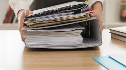 Sejm uchwalił ustawę o służbie cywilnej