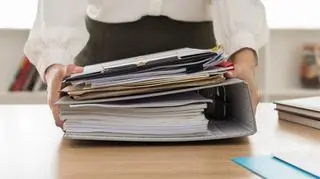 Projekt m.in. daje możliwość powołania na szefa służby cywilnej osoby, która nie jest urzędnikiem służby cywilnej