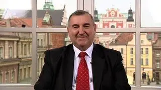 Powstaje Turecki Inkubator Przedsiębiorczości i nie chodzi tu bynajmniej o inwestycję z Ankary, ale o szansę dla przedsiębiorców z Turku w województwie wielkopolskim. Władze miasta Turek chcą, by inkubator przyciągnął przede wszystkim firmy z branży produkcji maszyn i aparatury elektrycznej oraz produkcji mebli i drewna. Małe i średnie firmy funkcjonujące w ramach powstającej inwestycji mają mieć m. in. dostęp do hali produkcyjno-magazynowej i budynku biurowego. Do biznesu w Inkubatorze zachęca burmistrz miasta Turek Zdzisław Czapla.