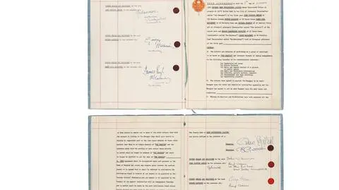Pierwszy kontrakt Beatlesów sprzedany. Za pół miliona euro