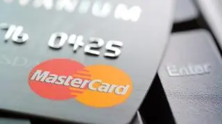 Wydawanie pieniędzy za pomocą opaski możliwe jest bez dodatkowych opłat tylko do 30 lipca