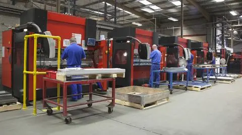 GUS: w 2014 roku polska gospodarka urosła o 3,3 proc., w grudniu więcej bezrobotnych