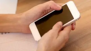 Jak korzystać z SMS-ów w bankowości mobilnej?