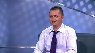 Sezon remontowy w pełni. Samorządy i zarządcy dróg remontują nawierzchnię chodników i dróg. Tymczasem na tych pracach trącą przedsiębiorcy, którzy prowadzą biznesy tuż przy takich miejscach. Czy mając sklep lub punkt usługowy przy remontowanej trasie możemy domagać się zadośćuczynienia za utracone zyski. Gościem programu "Blajer Mówi: Biznes" był Łukasz Tabor, prawnik w Kancelarii Skarbiec.Biz.