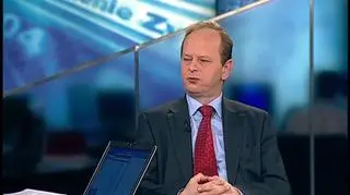 Branża deweloperska bez wątpienia jest w kryzysie. Słabsze od oczekiwań wyniki, wstrzymane projekty i problemy z pozyskaniem kredytów to oblicze Ganta, jednego z polskich deweloperów. O tym jak przetrwać w tych trudnych czasach Robert Stanilewicz rozmawiał z prezesem spółki, Henrykiem Feliksem. 
