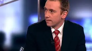 One2One planuje sprzedaż pięciu z ośmiu podmiotów zależnych - Ich wartość księgowa wynosi 18 milionów złotych ale ze sprzedaży spodziewają się większych wpływów. W Programie "Dzień na rynkach" prezes One2One Tomasz Długiewicz powiedział, że teraz spółka chce skoncentrować się na inwestycjach w kraju.