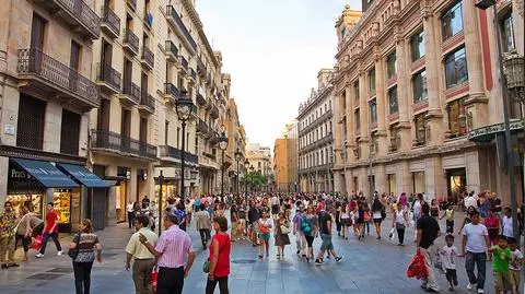 Barcelona nie chce "skończyć jak Wenecja". Pęka w szwach od turystów