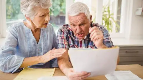 ZUS wypłacił pierwsze emerytury po obniżeniu wieku emerytalnego