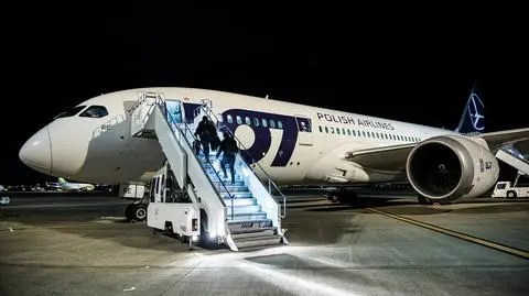 Morawiecki: gdyby nie zmiana rządu, LOT zostałby sprzedany