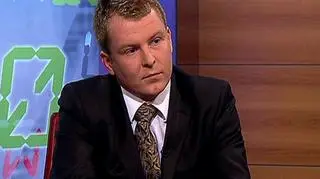 Inwestowanie w wino ma słodki smak. Polega ono  na tym, że przedmiotem handlu są dwunasto-butelkowe skrzynki. Cały urok jest w tym, że z dnia na dzień jest coraz mniej danego aktywa - ponieważ jest wypijane. Możemy wtedy drożej sprzedać nasze "akcje" i nieźle przy tym zarobić. Na temat inwestowania w wino w programie "Godzina dla pieniędzy", Marek Tejchman rozmawiał z Krzysztofem Matuszewskim, dyr. Działu Inwestycji Alternatywnych w Wealth Solutions. 