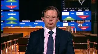 Polska Grupa Energetyczna od początku roku straciła 10%. Notowania PGE od dłuższego czasu poruszają poniżej średniej trendu spadkowego. Jak radzą sobie pozostałe spółki? Rozmowa z K. Borowskim z KBC Securities i Szkoły Giełdowej