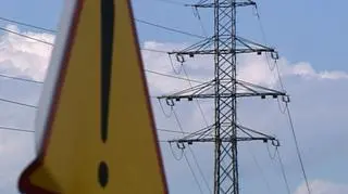 Przyczyną awarii jest awaria - tak mniej więcej można podsumować tłumaczenie powodów zeszłotygodniowego odcięcia prądu dla połowy Warszawy. Rozwiązanie kłopotów to inwestycje a te będą kosztowały sporo - nas wszystkich. 