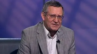 Zakwaterowanie dla kibiców, stadiony i autostrady na Euro 2012. Opóźnienia w przygotowaniach na piłkarskie mistrzostwa Europy 2012 spowodowane przez powodzie i podtopienia zostaną nadrobione, zapewnia Adam Olkowicz, dyrektora turnieju Euro 2012.