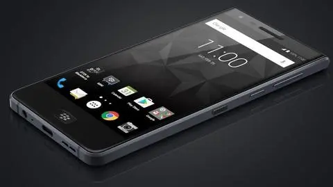 BlackBerry Motion bez fizycznej klawiatury