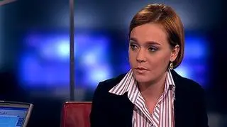 15% - o tyle w porównaniu do maja 2008 wzrosła sprzedaż leków i kosmetyków - wynika z danych GUS. Ogólnie sprzedaż detaliczna wzrosła o 1,1% rok do roku. Drugi miesiąc wzrostu sprzedaży nie może być według analityków powodem do radości. Jednak zdaniem Marty Petki-Zagajewskiej ekonomistki Raiffeisen Bank, oznacza, to, że wciąż mamy na tyle dużo w portfelu, by szukać takich produktów. Ekonomistka była gościem Marka Tejchmana w magazynie "90 minut"