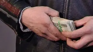 Rząd: płaca minimalna 1600 złotych. Związki chcą więcej