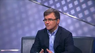 Spółka farmaceutyczna PGF zmienia nazwę na Pelion. Za chwilę Gastel Żurawie zmienią się w Herkulesa. Świetnie znany i kojarzony Cersanit będzie teraz nosił nazwę Rovese. Kolastyna została Miraculum. W jakich sytuacjach firmy powinny rozważyć zmianę nazwy. Kiedy taka zmiana może zaszkodzić bardziej niż pomóc. Dlaczego znane brandy decydują się na taki krok? Bartłomiej Serafiński, partner zarządzający Touch Ideas