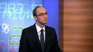 Dokładnie 3 oferty kart płatniczych dla dzieci oferują polskie banki. Dla jasności, wszystkie karty oferuje jeden bank. Nie ma więc konkurencyjnych ofert na rynku. Więcej o „plastikowym pieniądzu” dla dziecka w rozmowie z Jarosławem Sadowskim z Expandera.