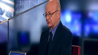 Rzecznik Praw Obywatelskich Janusz Kochanowski skierował do Trybunału Konstytucyjnego przepisy ustawy o PIT ustanawiające drugą, 32-proc. stawkę podatku dochodowego. Zdaniem Rzecznika przepis narusza szereg wartości i zasad konstytucyjnych, bowiem dzieli podatników na dwie grupy, bez sprawiedliwego kryterium. Doktor Janusz Kochanowski był gościem Marka Tejchmana w  magazynie "90 minut".