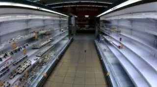 Grecja jak Zimbabwe i Sudan, czy Argentyna i Cypr. Wyciągnie wnioski?