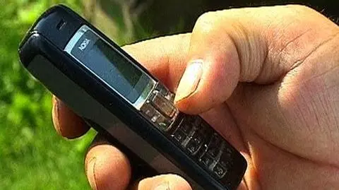 UOKiK: Operatorzy komórkowi łamią prawo