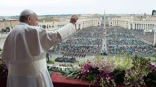 Papież zaapelował do wspólnoty międzynarodowej, by nie była „milcząca i bezczynna” wobec chrześcijan prześladowanych na świecie – „wypędzanych, ścinanych i zabijanych tylko dlatego, że są chrześcijanami”