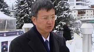 W Davos o zmianach w światowym systemie gospodarczym. Doradca Międzynarodowego Funduszu Walutowego i były wiceszef Ludowego Banku Chin Min Zhu podkreśla, że nie można przejść obojętnie wobec faktu, że gospodarki rozwijające się notują większą dynamikę wzrostu niż ich bogaci partnerzy. Ekonomista w rozmowie z Janem Niedziałkiem wskazuje również na zagrożenia, które czyhają na państwa BRIC.
