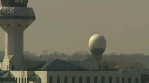 Zbyt mało kontrolerów lotu?