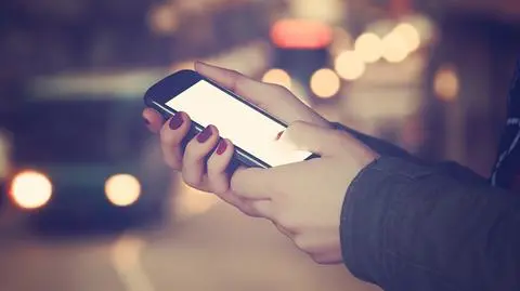 Uwaga na aplikacje mobilne. Tych danych nie udostępniaj