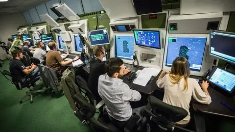 Kontrolerzy lotów ostrzegają przed paraliżem ruchu lotniczego