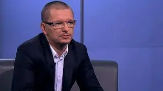 Złoto jest ciekawą alternatywą dla dywersyfikacji ryzyka inwestycyjnego. Jaką część portfela należy zainwestować w złoto, jaką w akcje, nieruchomości i waluty? O szczegółach dobrego portfela inwestycyjnego opowiada w TVN CNBC Andrzej Kaczorowski, zarządzający Investors TFI.