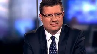 - Rząd traci wiarygodność - tak o proponowanych przez ministrów finansów i pracy zmianach w systemie emerytalnym - powiedział w TVN CNBC Biznes prezes Narodowego Banku Polskiego. Sławomir Skrzypek zapowiedział także, że NBP przekaże nawet 95% zysku do budżetu. Ekonomiści twierdzą, że bank centralny może wpłacić do budżetu państwa nawet 6 miliardów złotych z zysku osiągniętego w tym roku.