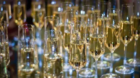 Brytyjski parlament nie oszczędzi na cateringu. Bo ucierpiałaby na tym jakość szampana