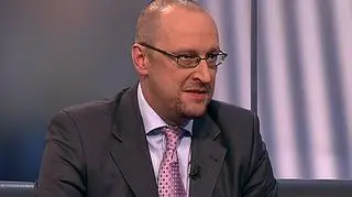 Polacy często i coraz dłużej przebywają na zwolnieniach lekarskich. Jak wynika z badań znacząca część tych zwolnień to zwolnienia nieuzasadnione. Dlaczego pracownicy uciekają od pracy? Jak w takich sytuacjach powinien reagować pracodawca? Między innymi na te pytania w programie "Fakty Ludzie Pieniądze" odpowiadał Robert Grzybek z GM Solutions