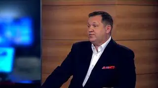 Rank Progress poprawia wyniki – w I kwartale przychody wzrosły o 10% w porównaniu z poprzednim rokiem, jeszcze bardziej poprawił się wynik operacyjny. Rank Progress to spółka z branży nieruchomości komercyjnych – buduje galerie handlowe w mniejszych miastach, które potem wynajmuje lub sprzedaje. Rozmowa z Janem Mroczką - prezesem Rank Progress.  
