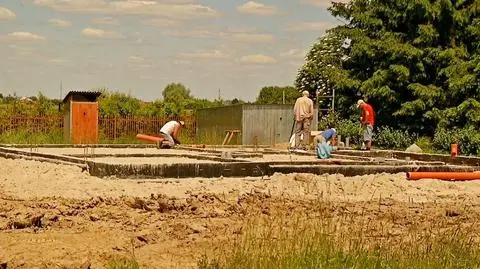 KE pozywa Węgry w sprawie ustawy o sprzedaży ziemi