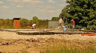 Miała regulować handel ziemią, a blokuje budowę domów. Ustawa o handlu gruntem do poprawy?