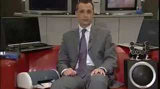 Dziś w magazynie Firma dostarczamy internet pod strzechy, czyli badamy jakim sprzętem musi dysponować ktoś kto chce dostarczać internet, sprawdzamy gdzie opłaca się rozpocząć taką działalność i szacujemy popyt, jaki już dziś może istnieć na internetowe usługi.