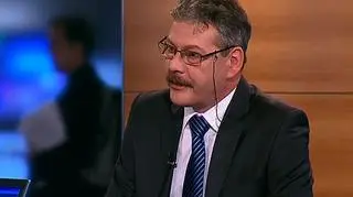 Firma opublikowała już prospekt emisyjny, w najbliższych dniach rozpocznie ofertę akcji. Spółka chce pozyskać od inwestorów 65 mln zł. Środki z emisji przeznaczy na kupno i dokapitalizowanie drukarni, a także na przebudowę zależnej firmy BSC Etykiety. BSC Drukarnia Opakowań specjalizuje się w dostarczaniu opakowań z tektury i papieru dla dużych międzynarodowych koncernów, takich jak Danone, Kraft Foods, Procter&Gamble, Beiersdorf, McDonald's, KFC czy Diageo. Ponad 80% produkcji spółki trafia do dużych, międzynarodowych koncernów. Swoje plany na rozwój przedstawia prezes BSC Janusz Schwark.