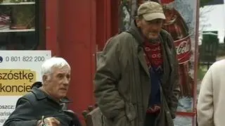 Emerytury w szczękach bessy, a ministerstwo pracy i Polityki społecznej uspokaja - nie ma szczególnego zagrożenia dla tych osób, które w przyszłym roku przejdą na emeryturę. Tymczasem Otwarte Fundusze Emerytalne tracą z powodu fatalnej sytuacji na giełdach. Czy przyszli emeryci powinni obawiać się o swoją przyszłość?