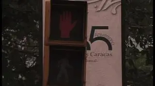 Wenezuela, wtorkowe popołudnie. W wyniku awarii bez prądu znalazła się prawie połowa kraju, w tym stolica - Caracas. Nie działała m.in. sygnalizacja świetlna i metro. Czy podobny kryzys może dotknąć także Warszawę? Eksperci nie mają wątpliwości - mimo prawie 10 000 MW rezerwy, braki w dostawie energii elektrycznej grożą też Polsce.