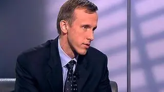 O ponad 10 mld zł wzrosło zadłużenie jednostek samorządu terytorialnego w 2009 r. Jak będzie teraz dopiero się okaże, bo większość długu samorządy zaciągają w ostatnich miesiącach roku, mówi Michał Bitner z Uniwersytetu Warszawskiego. Od 2014 roku zdolność kredytowa samorządów będzie zależeć od nadwyżki operacyjnej.