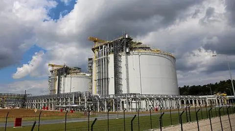 Nad terminalem LNG w Świnoujściu zamknięto przestrzeń powietrzną
