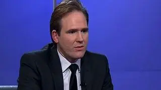 Inwestycje miliona złotych układa Tomasz Uściński, członek zarządu TMS Brokers. Przeznaczyłby po 300 tys. zł na rynek walutowy i surowców. 20% zainwestowałby w spółki z WIG20. Po 100 tys. zł ulokowałby w obligacjach i lokatach.