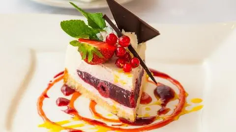 Oszuści wymuszają jedzenie w restauracjach udając oświadczyny