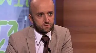 Na lokacie można również... stracić. Wojna banków na depozyty się kończy i coraz częściej oprocentowanie netto naszego lokat jest niższe od inflacji. O tym jak prawidłowo wybrać lokatę w programie "Godzina dla pieniędzy", Robert Stanilewicz rozmawiał z Mateuszem Ostrowskim, analitykiem Open Finance.