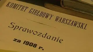 5 spółek, kilkunastu maklerów, indeks WIG o wartości 1000 punktów i 112 złożonych zleceń tak 18 lat temu wyglądała pierwsza sesja na Giełdzie Papierów Wartościowych w Warszawie. Dla wielu Polaków pierwsza po wojnie sesja giełdowa oznaczała prawdziwy upadek komunizmu. Dzisiaj GPW to ponad 300 spółek, notowanych na 5 sesjach tygodniowo i miliardowe obroty.